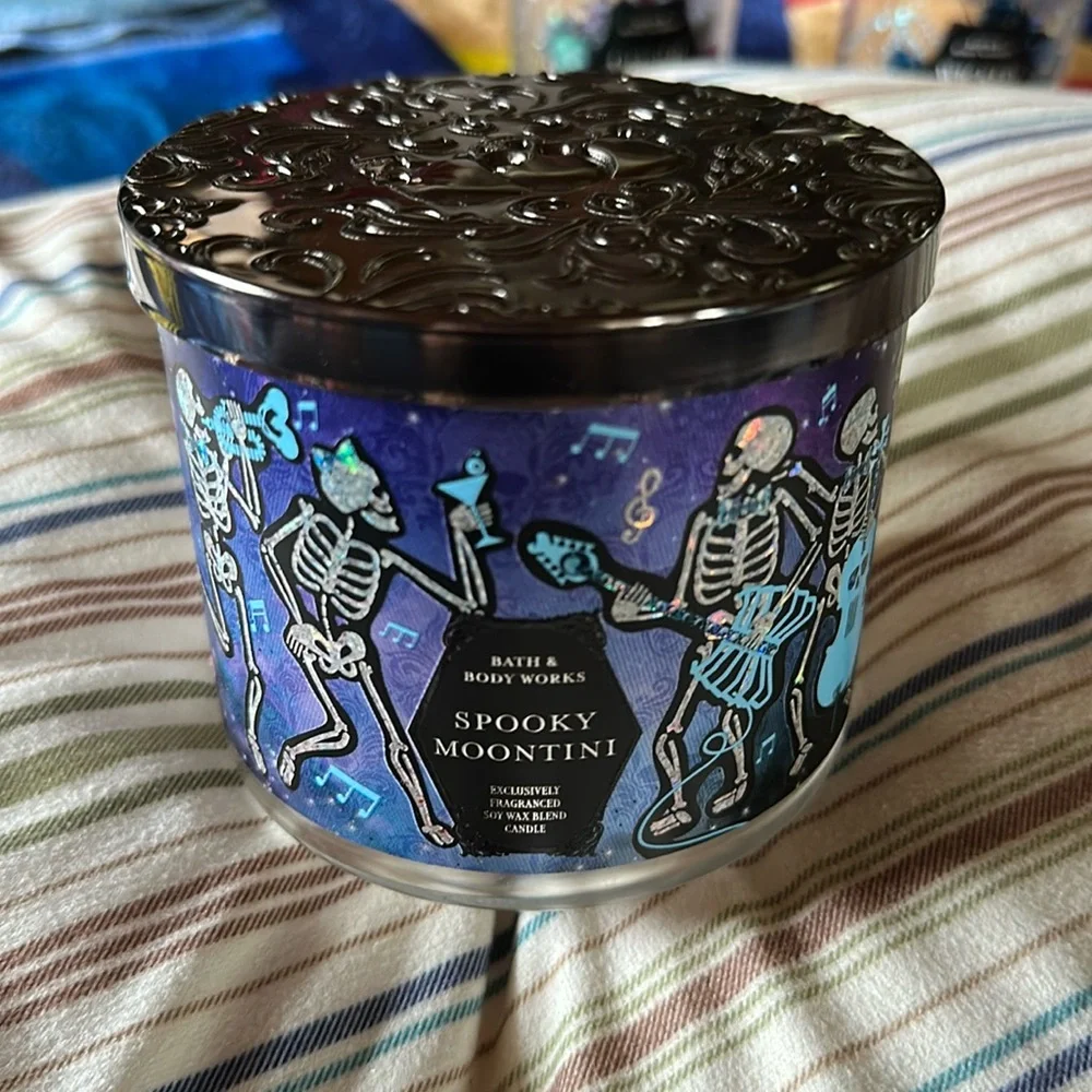 Bath & Body Works Spooky Moontini Hand Poured Wax Melts